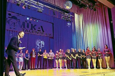 KOMÜKA-Talentabend 2026 – Abschluss auf der Bühne